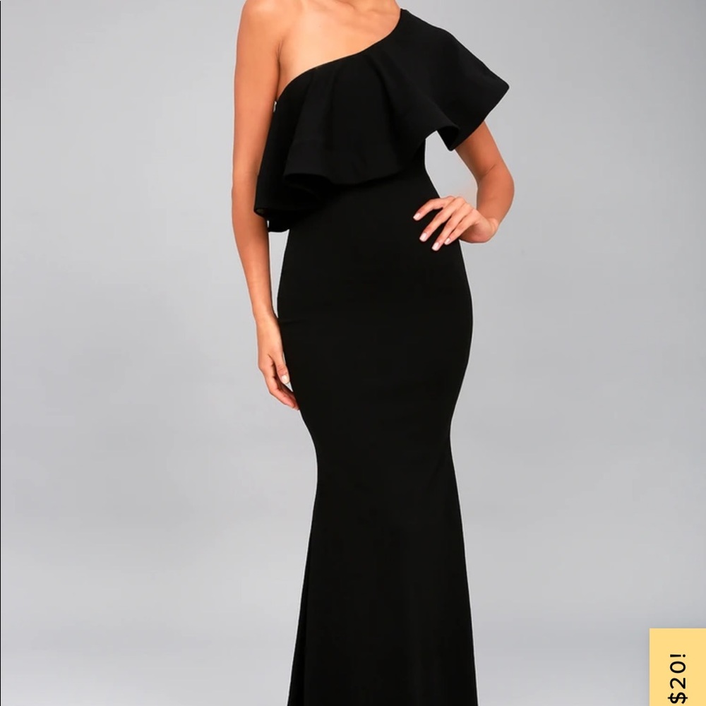 Lulus black one shoulder gown